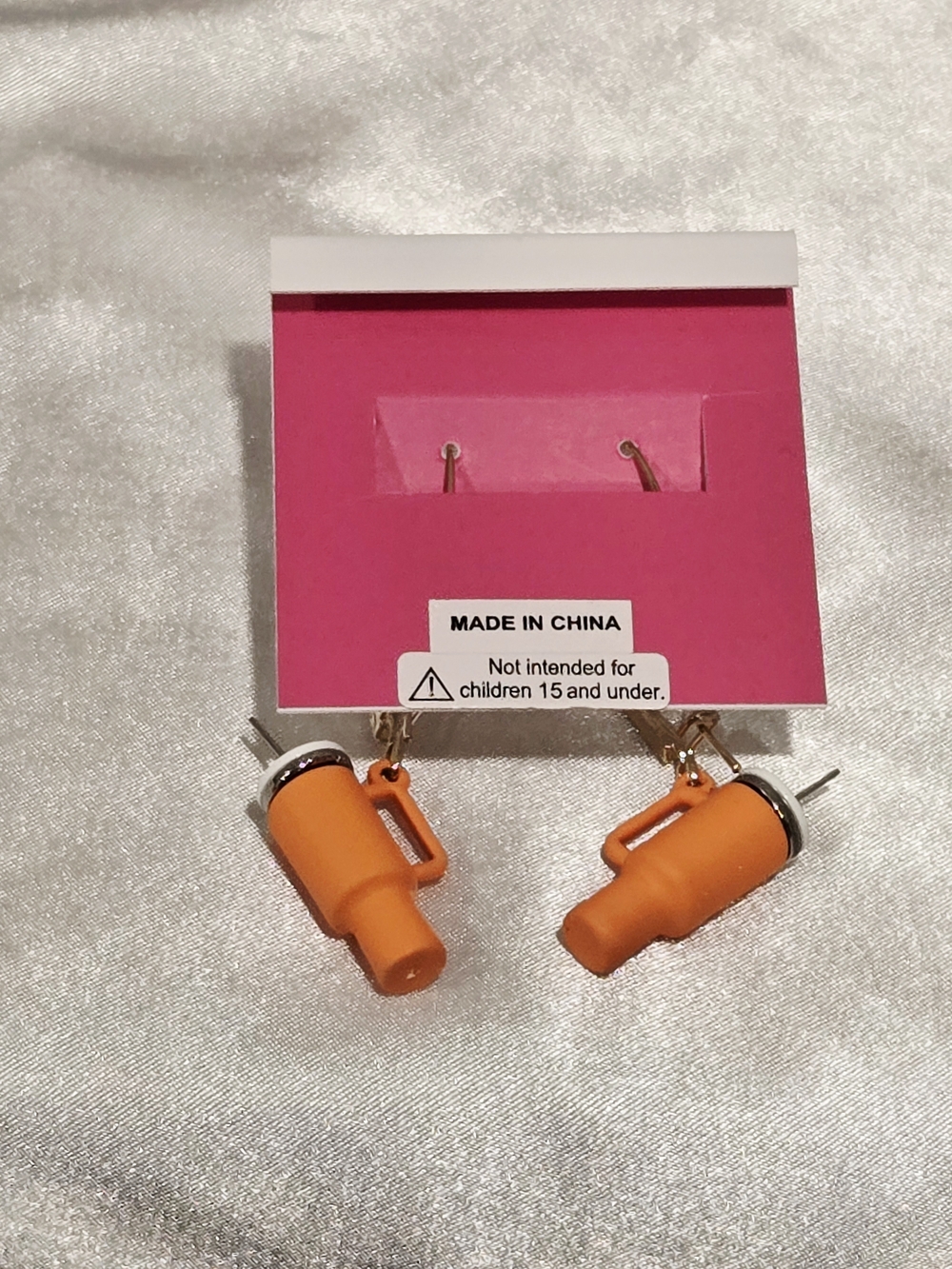 Betsey Johnson Orange Novelty Tumbler Dangle Earrings NWOT - Picture 3 of 3